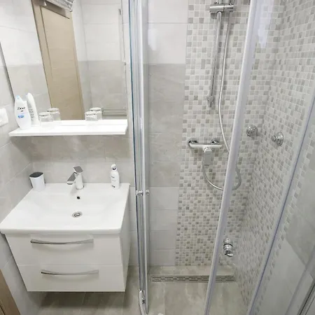 And With Wifi - 14528 Affittacamere 4*